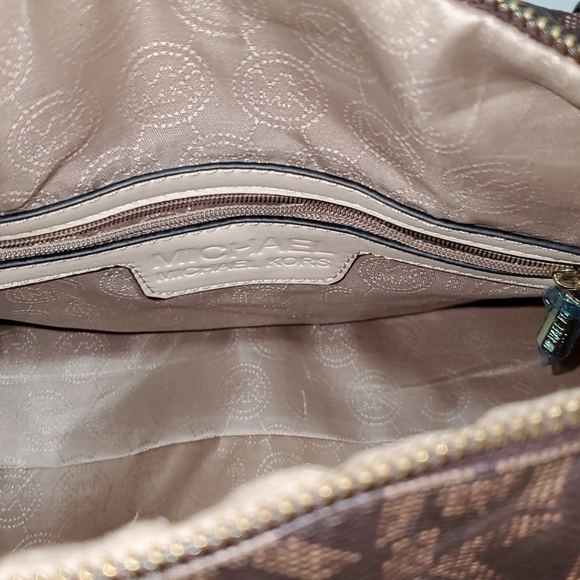 Michael Kors Signature Bowling Pocketbook - Picture 9 of 10